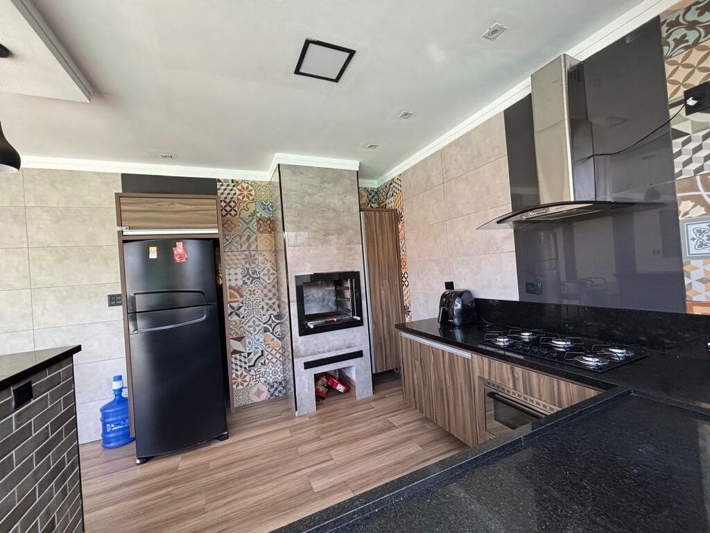 Casa com 4 quartos e 220 m² em Flórida, Praia Grande