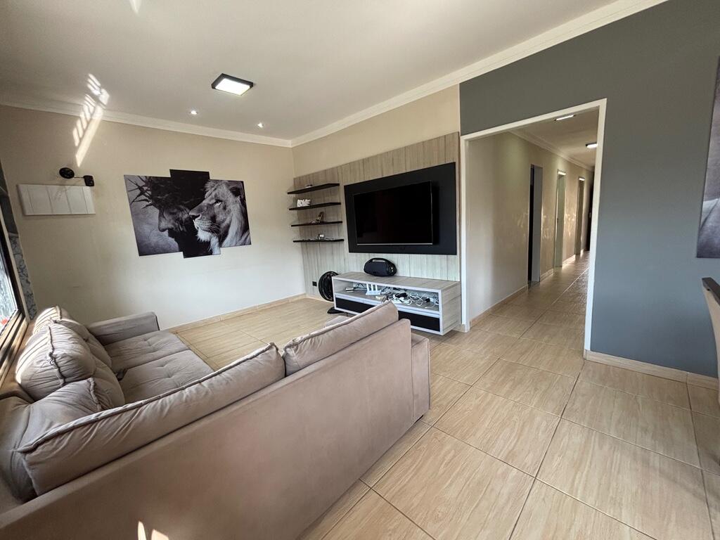 Casa com 4 quartos e 220 m² em Flórida, Praia Grande