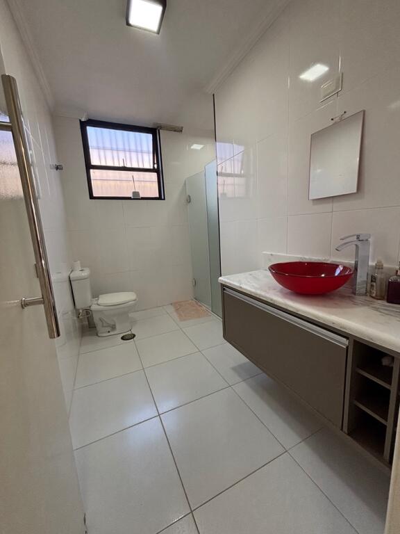 Casa com 4 quartos e 220 m² em Flórida, Praia Grande