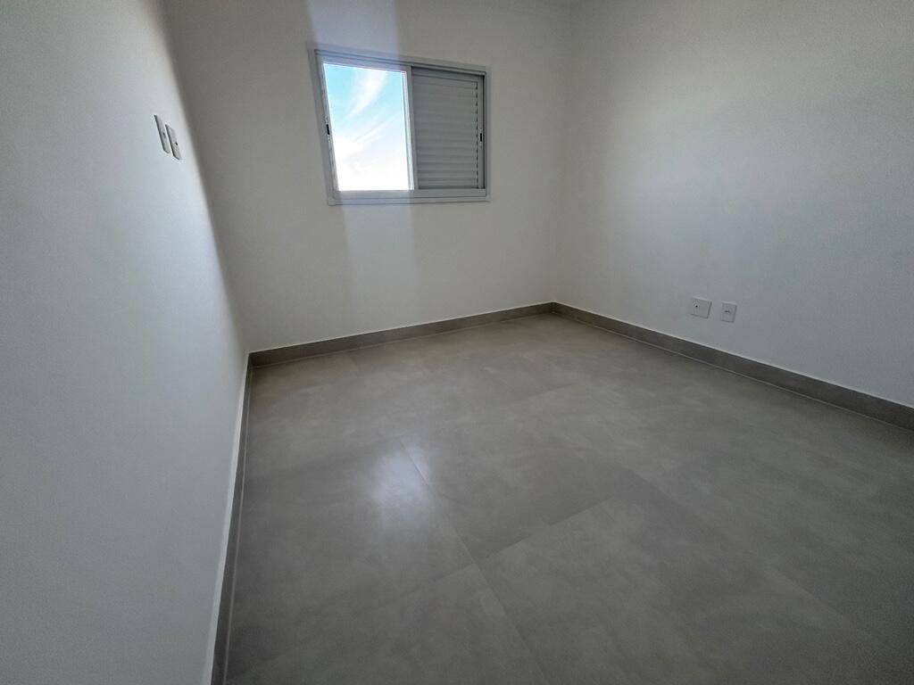 Apartamento com 3 quartos e 107 m² em Jardim Imperador, Praia Grande