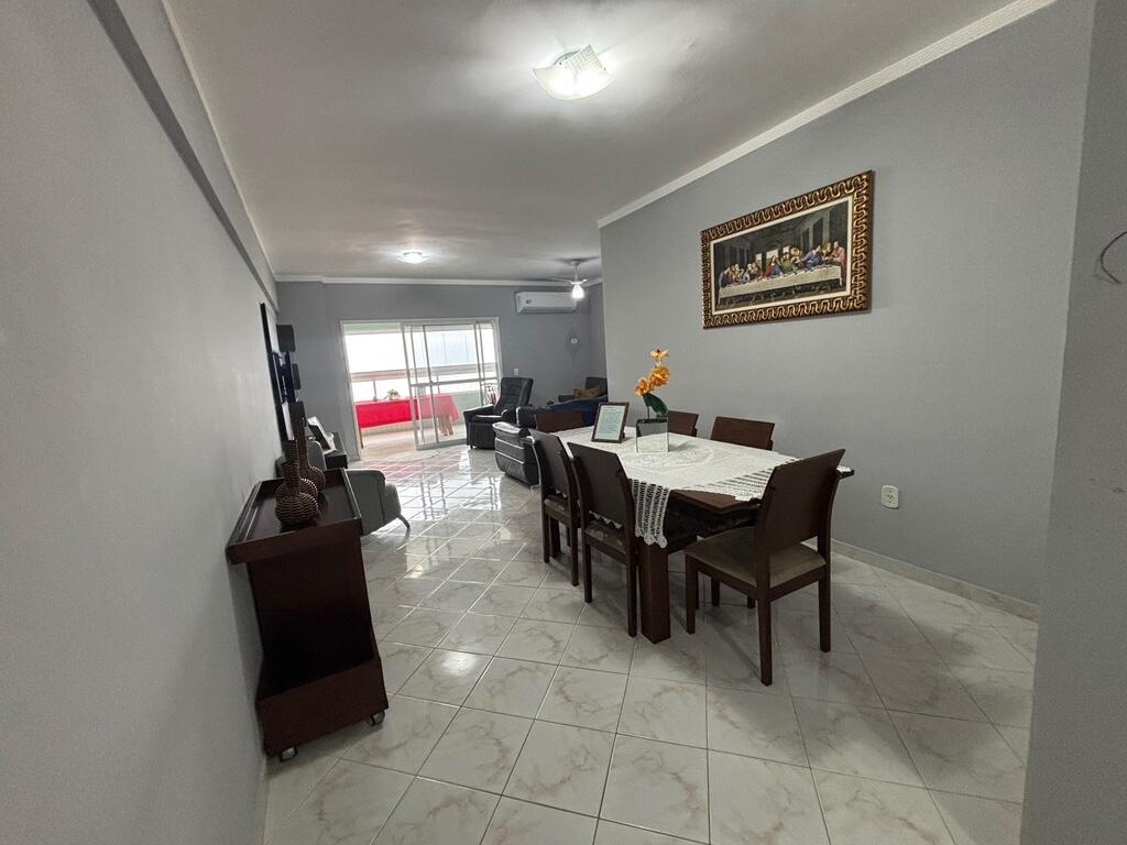 Apartamento com 3 quartos e 145 m² em Vila Guilhermina, Praia Grande