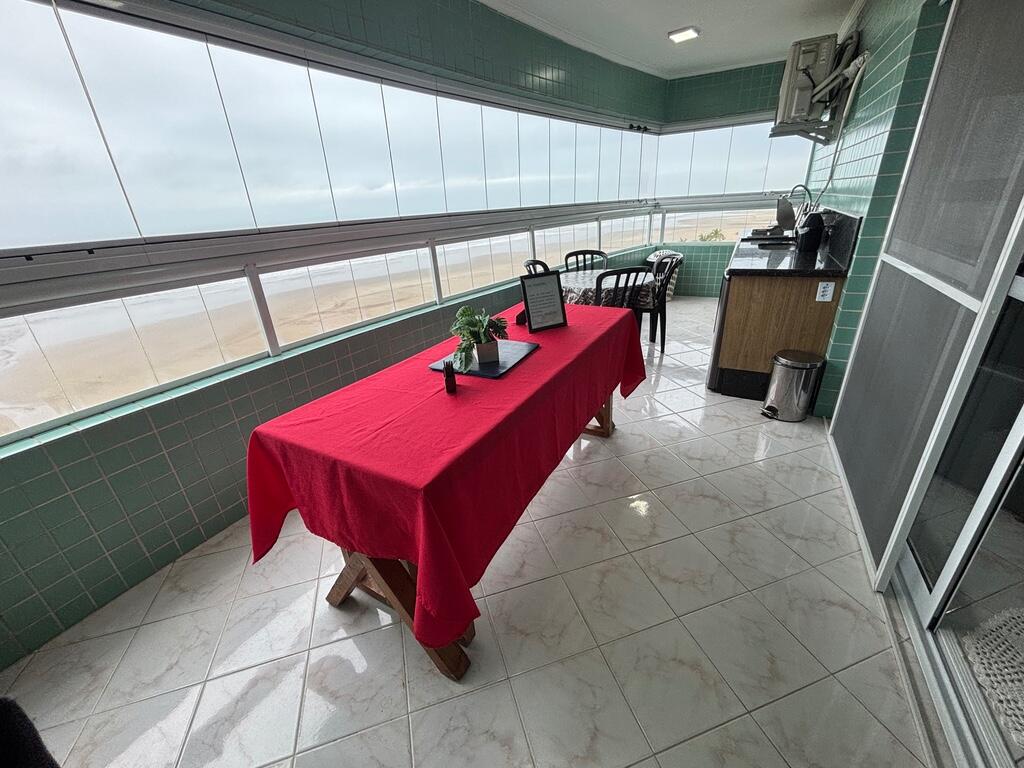 Apartamento com 3 quartos e 145 m² em Vila Guilhermina, Praia Grande