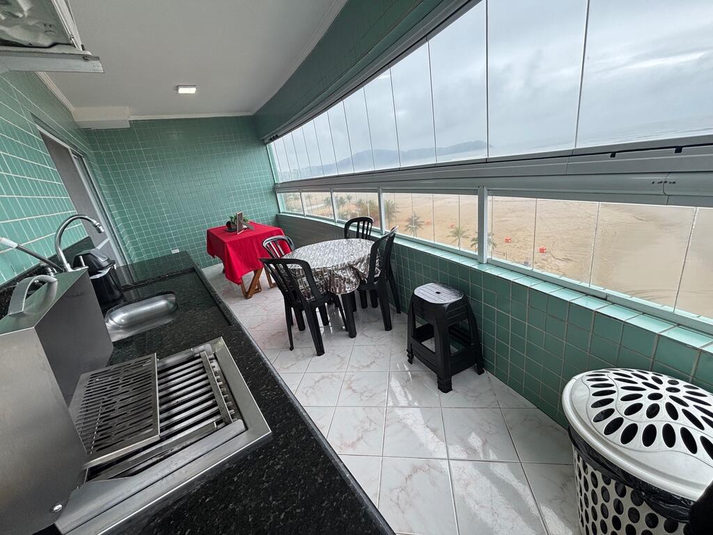 Apartamento com 3 quartos e 145 m² em Vila Guilhermina, Praia Grande