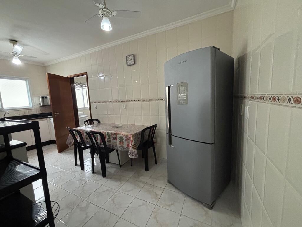 Apartamento com 3 quartos e 145 m² em Vila Guilhermina, Praia Grande