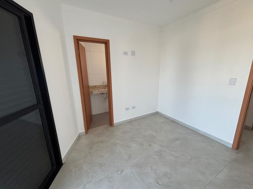 Apartamento com 2 quartos e 66 m² em Maracanã, Praia Grande