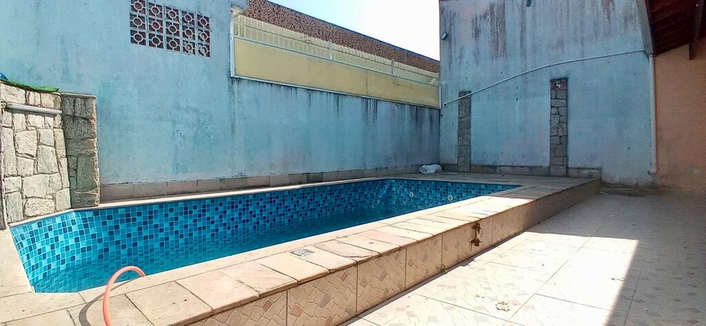 Casa com 3 quartos e 250 m² em Vila Caiçara, Praia Grande