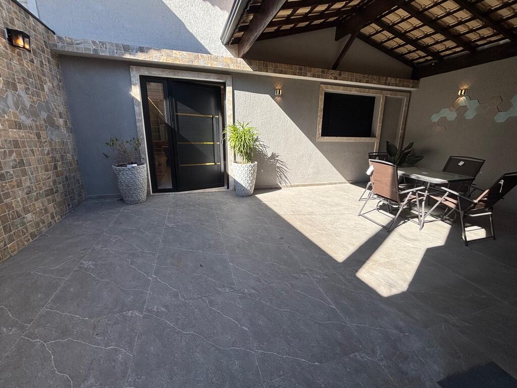 Casa com 3 quartos e 69 m² em Vila Caiçara, Praia Grande