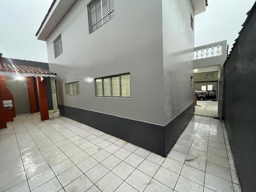 Casa com 3 quartos e 180 m² em Vila Atlântica, Praia Grande