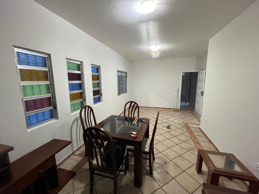 Casa com 3 quartos e 180 m² em Vila Atlântica, Praia Grande