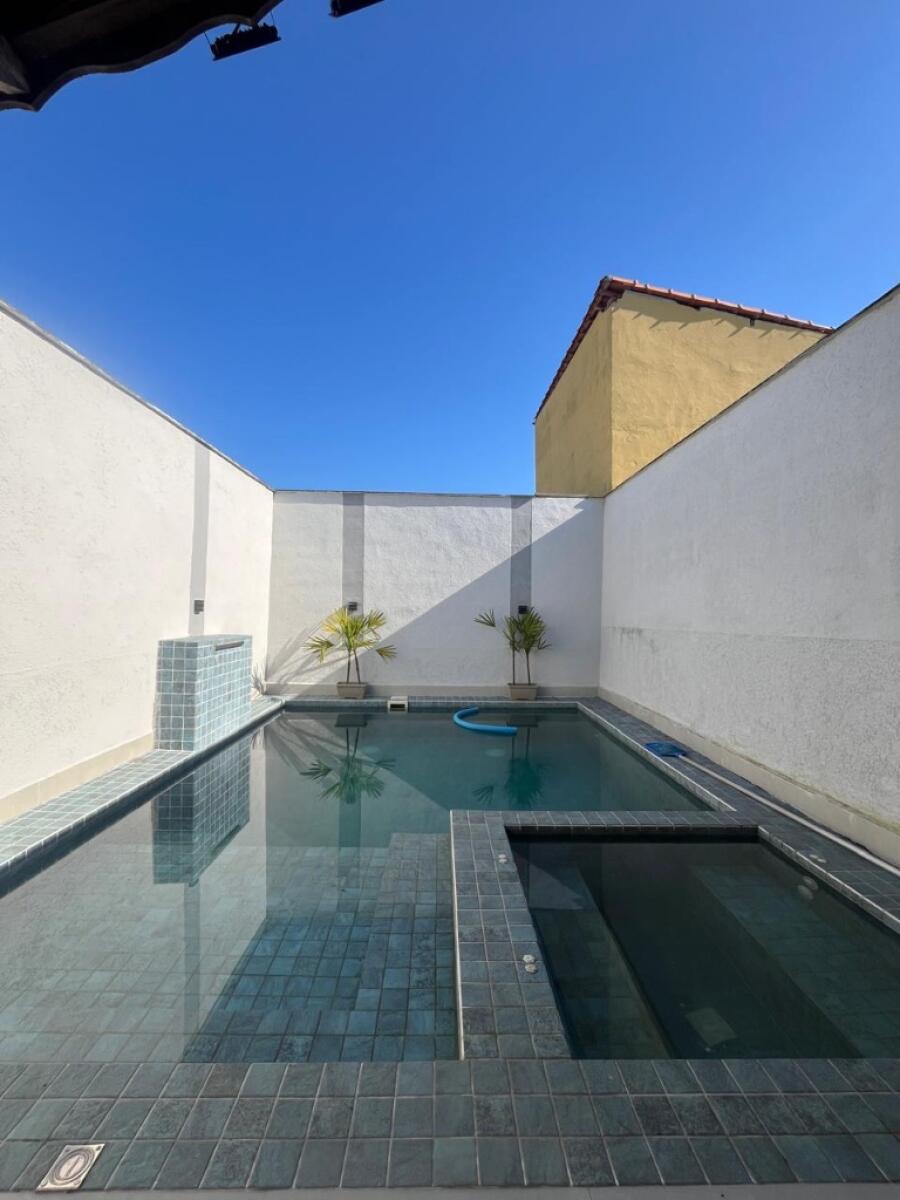 Casa com 2 quartos e 81 m² em Vila Mirim, Praia Grande