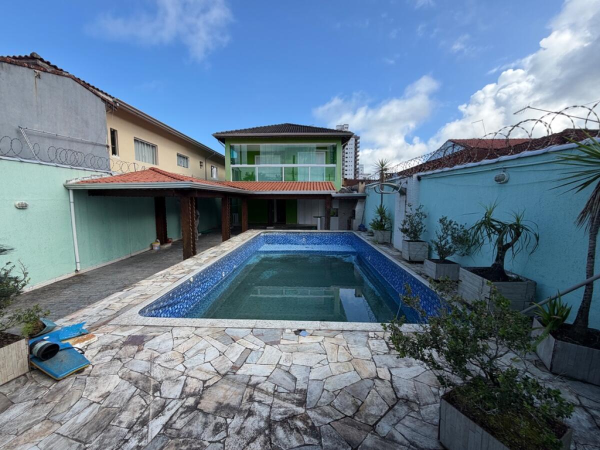 Casa com 4 quartos e 133 m² em Solemar, Praia Grande