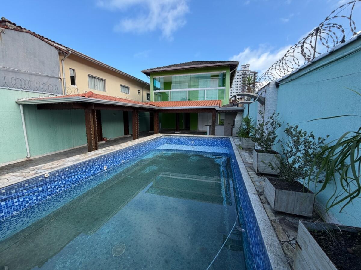Casa com 4 quartos e 133 m² em Solemar, Praia Grande