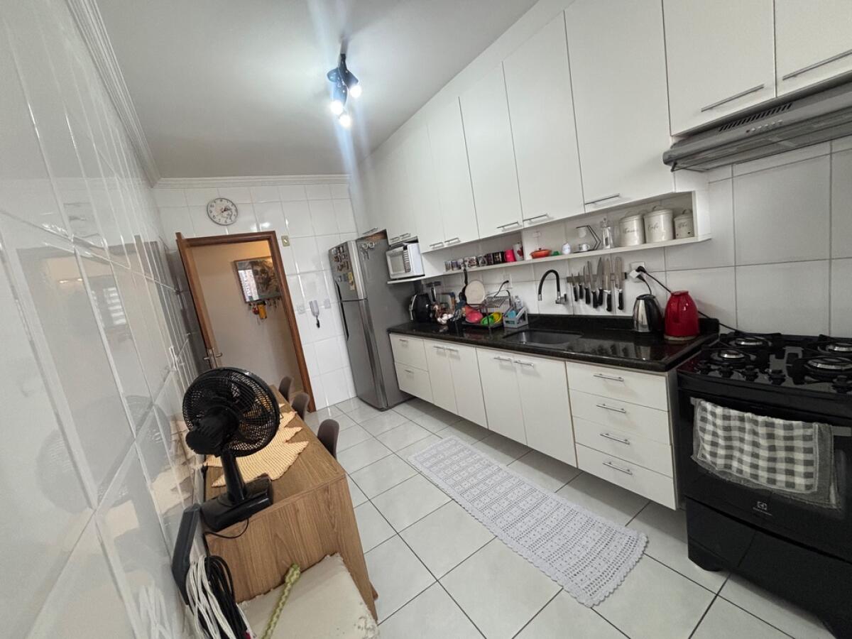 Apartamento com 2 quartos e 92 m² em Vila Guilhermina, Praia Grande
