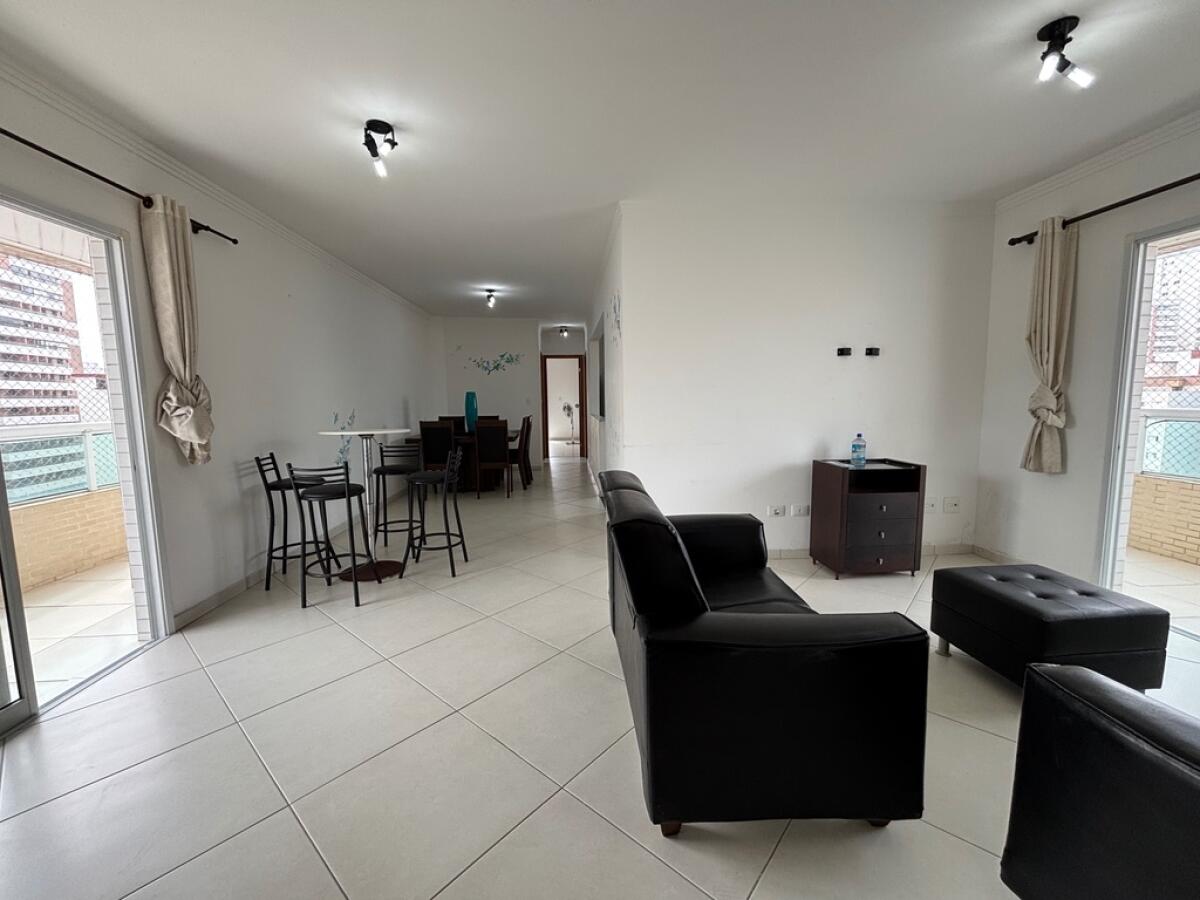 Apartamento com 2 quartos e 107 m² em Vila Guilhermina, Praia Grande