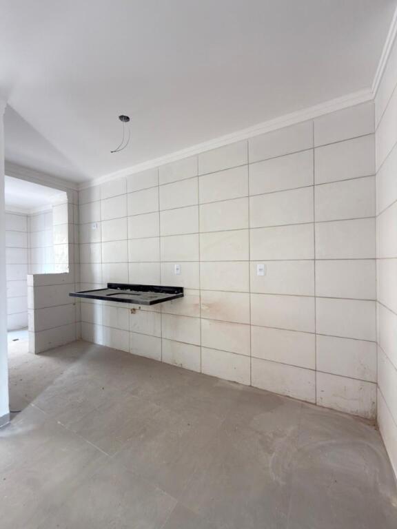 Apartamento com 2 quartos e 85 m² em Vila Tupi, Praia Grande