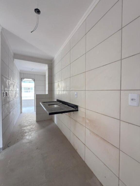 Apartamento com 2 quartos e 85 m² em Vila Tupi, Praia Grande