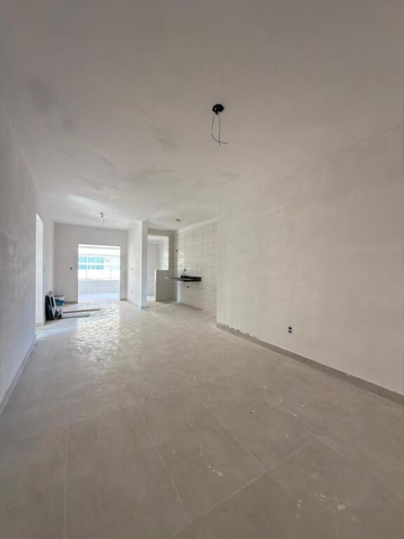 Apartamento com 2 quartos e 85 m² em Vila Tupi, Praia Grande