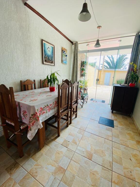 Casa com 4 quartos e 267 m² em Vila Caiçara, Praia Grande