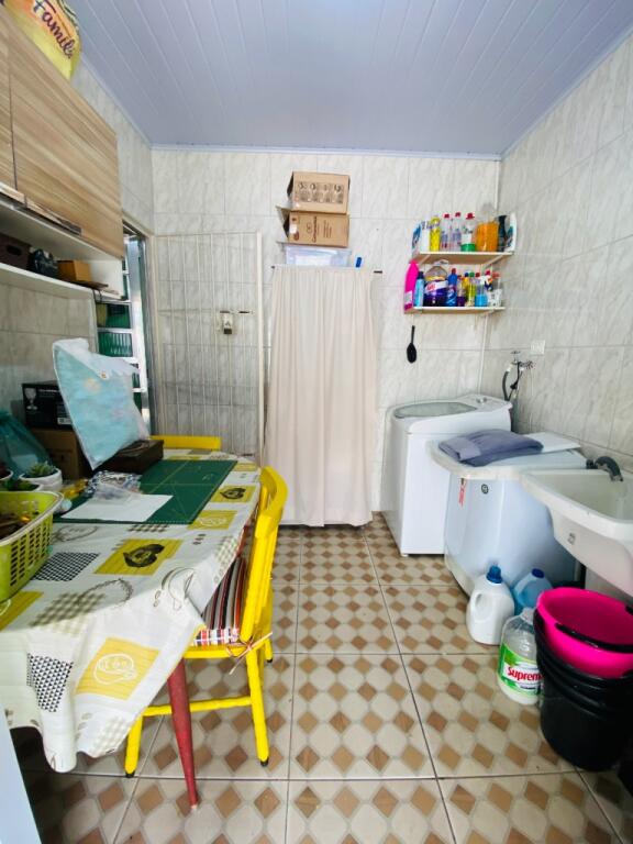 Casa com 4 quartos e 267 m² em Vila Caiçara, Praia Grande