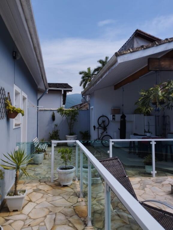 Casa com 3 quartos e 171 m² em Vila Caiçara, Praia Grande