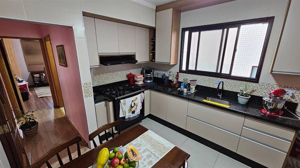 Apartamento com 2 quartos e 70 m² em Vila Caiçara, Praia Grande