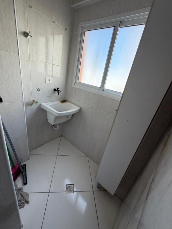 Apartamento com 2 quartos e 65 m² em Vila Caiçara, Praia Grande