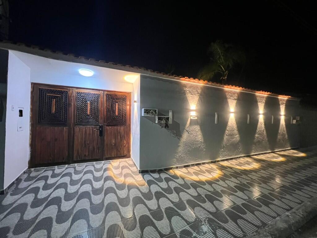 Casa com 4 quartos e 200 m² em Vila Caiçara, Praia Grande