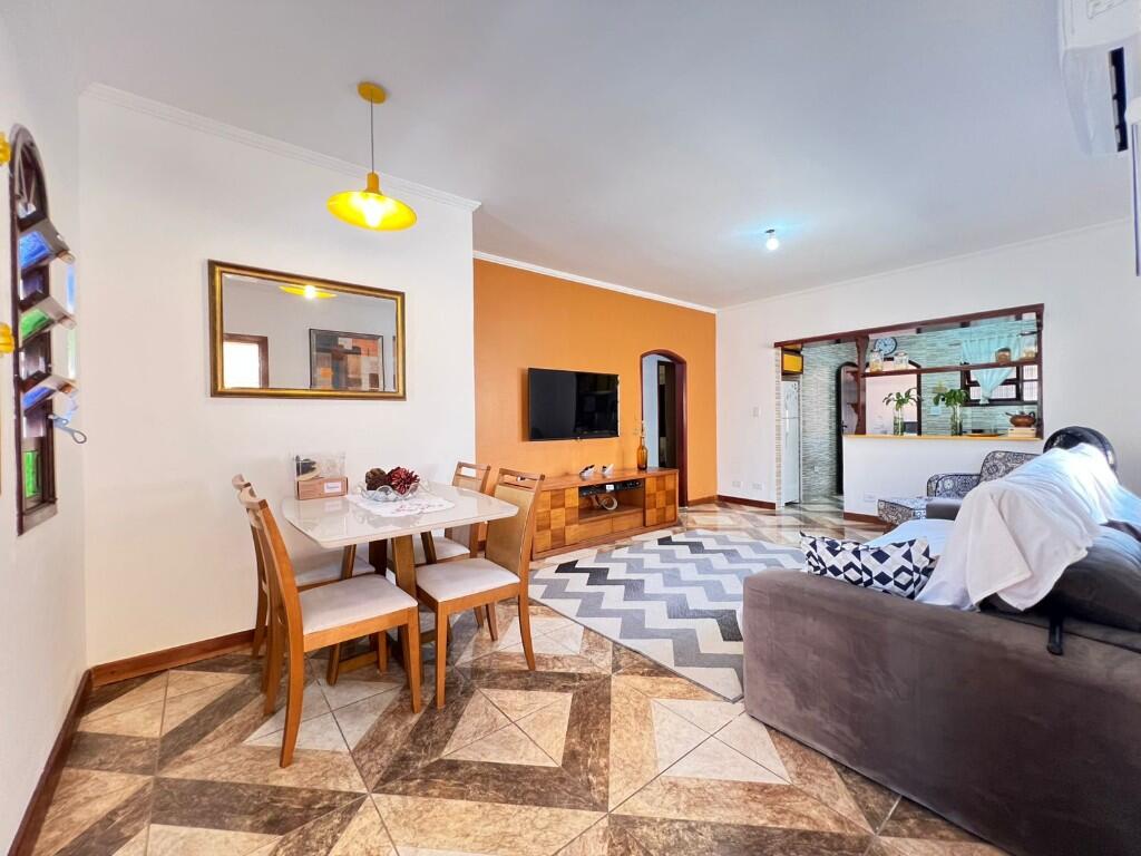 Casa com 3 quartos e 250 m² em Vila Caiçara, Praia Grande