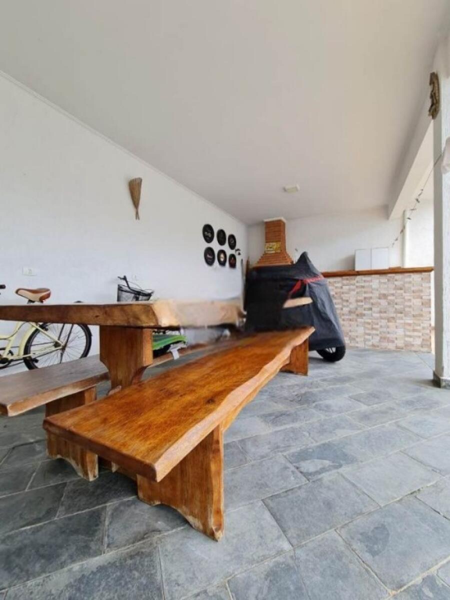 Casa com 4 quartos e 249 m² em Vila Caiçara, Praia Grande