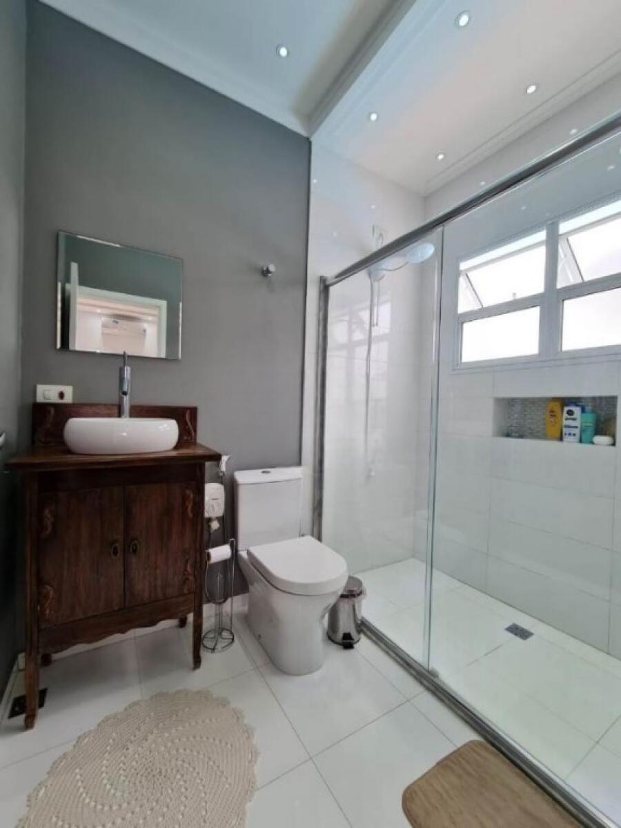 Casa com 4 quartos e 249 m² em Vila Caiçara, Praia Grande