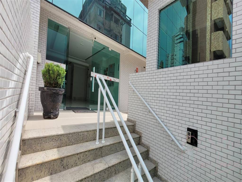 Apartamento com 3 quartos e 121 m² em Vila Tupi, Praia Grande