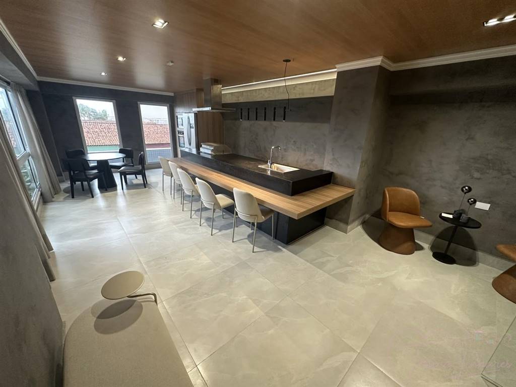 Apartamento com 2 quartos e 74 m² em Vila Tupi, Praia Grande