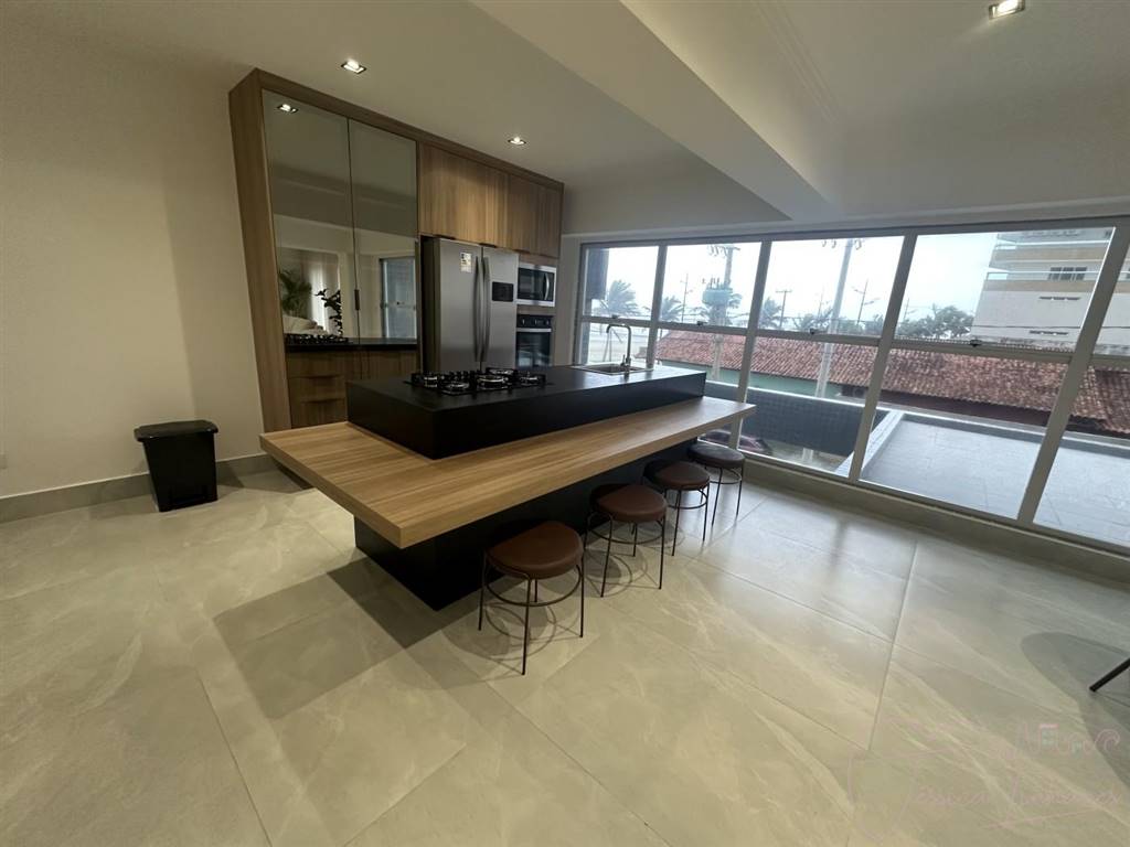 Apartamento com 2 quartos e 74 m² em Vila Tupi, Praia Grande