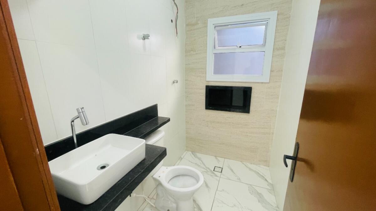 Casa com 3 quartos e 135 m² em Real, Praia Grande