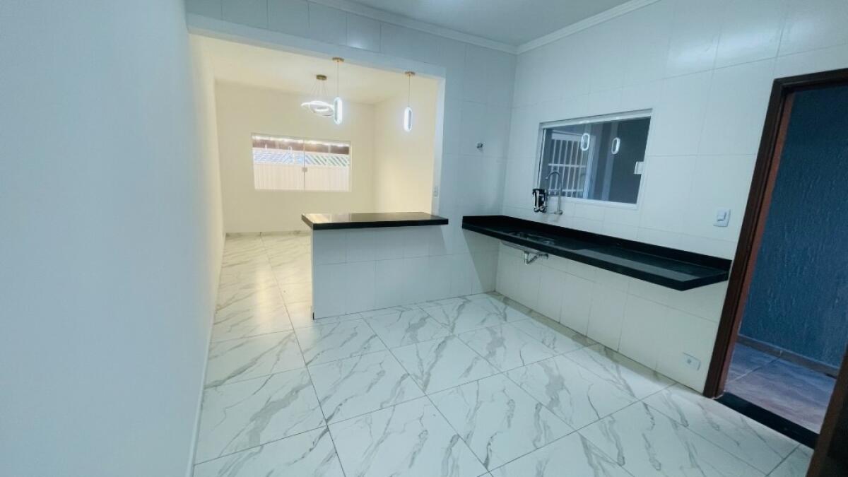 Casa com 3 quartos e 135 m² em Real, Praia Grande