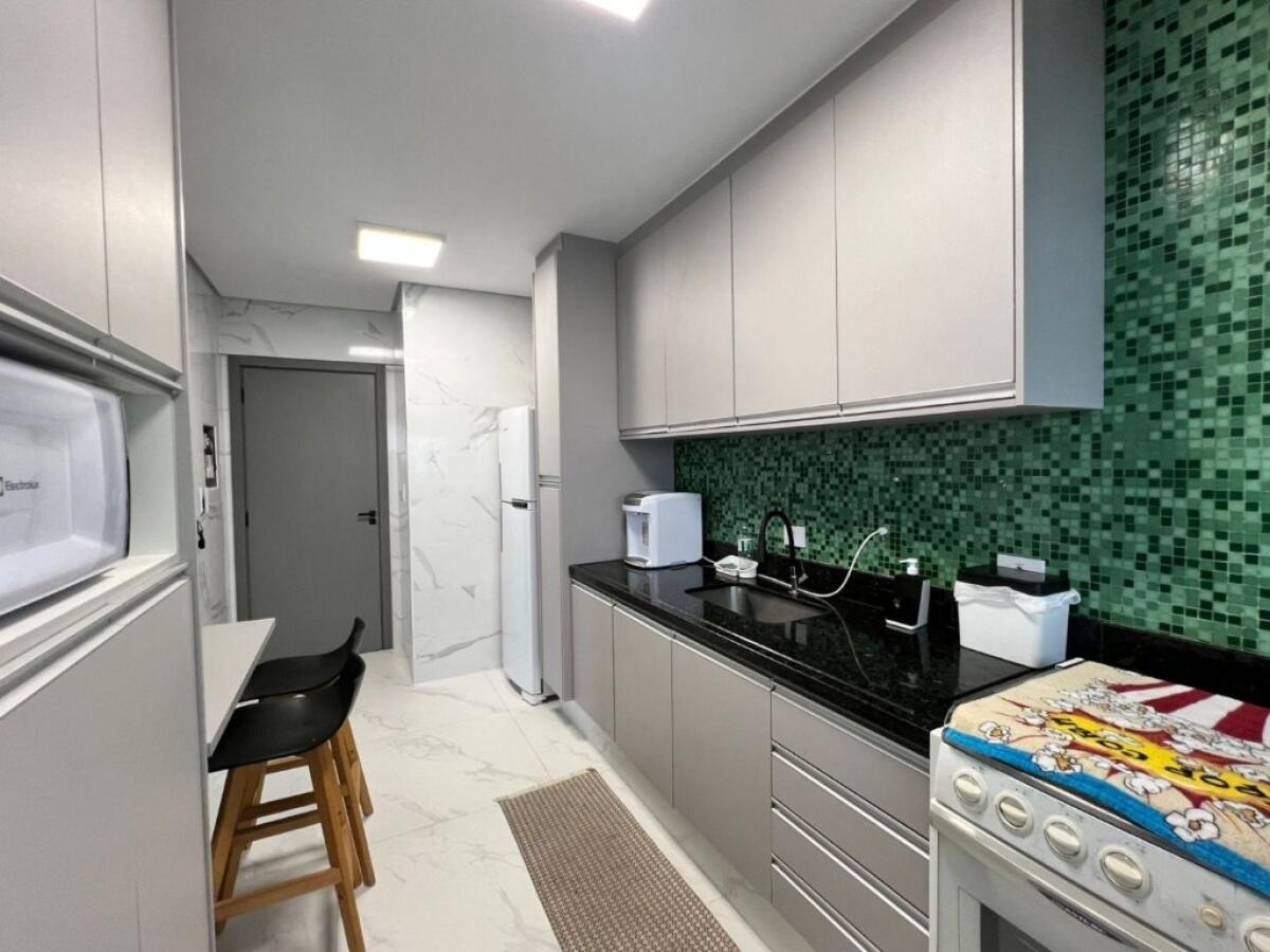 Apartamento com 2 quartos e 72 m² em Vila Tupi, Praia Grande
