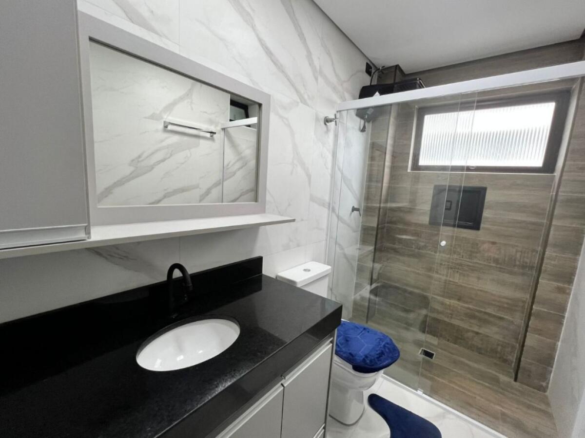 Apartamento com 2 quartos e 72 m² em Vila Tupi, Praia Grande