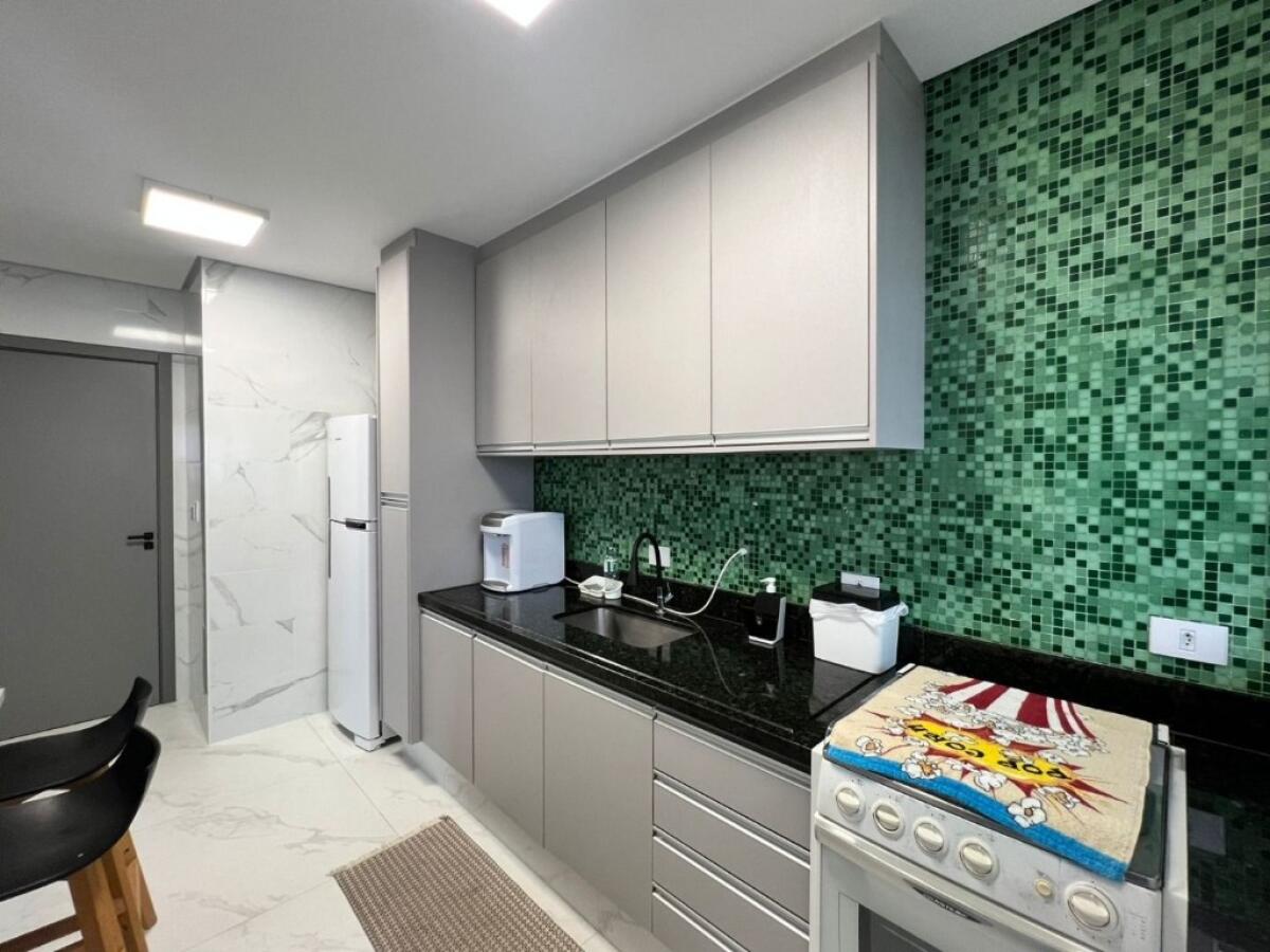 Apartamento com 2 quartos e 72 m² em Vila Tupi, Praia Grande