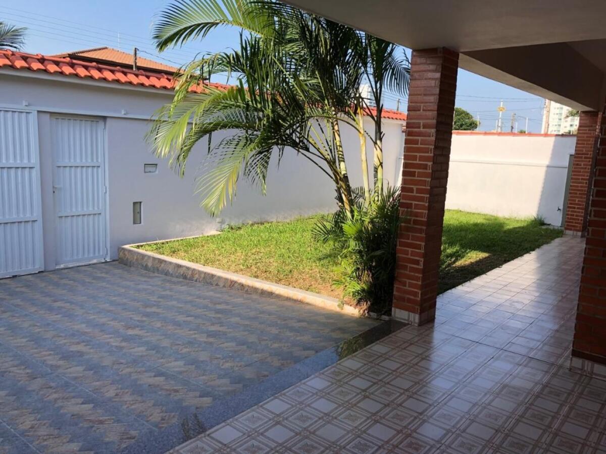 Casa com 1 quarto e 272 m² em Vila Tupi, Praia Grande