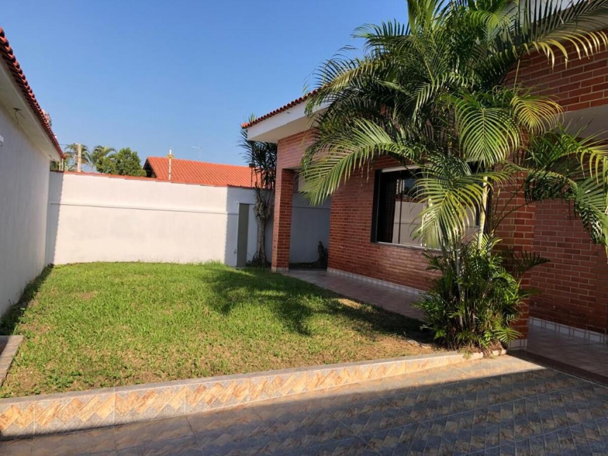 Casa com 1 quarto e 272 m² em Vila Tupi, Praia Grande