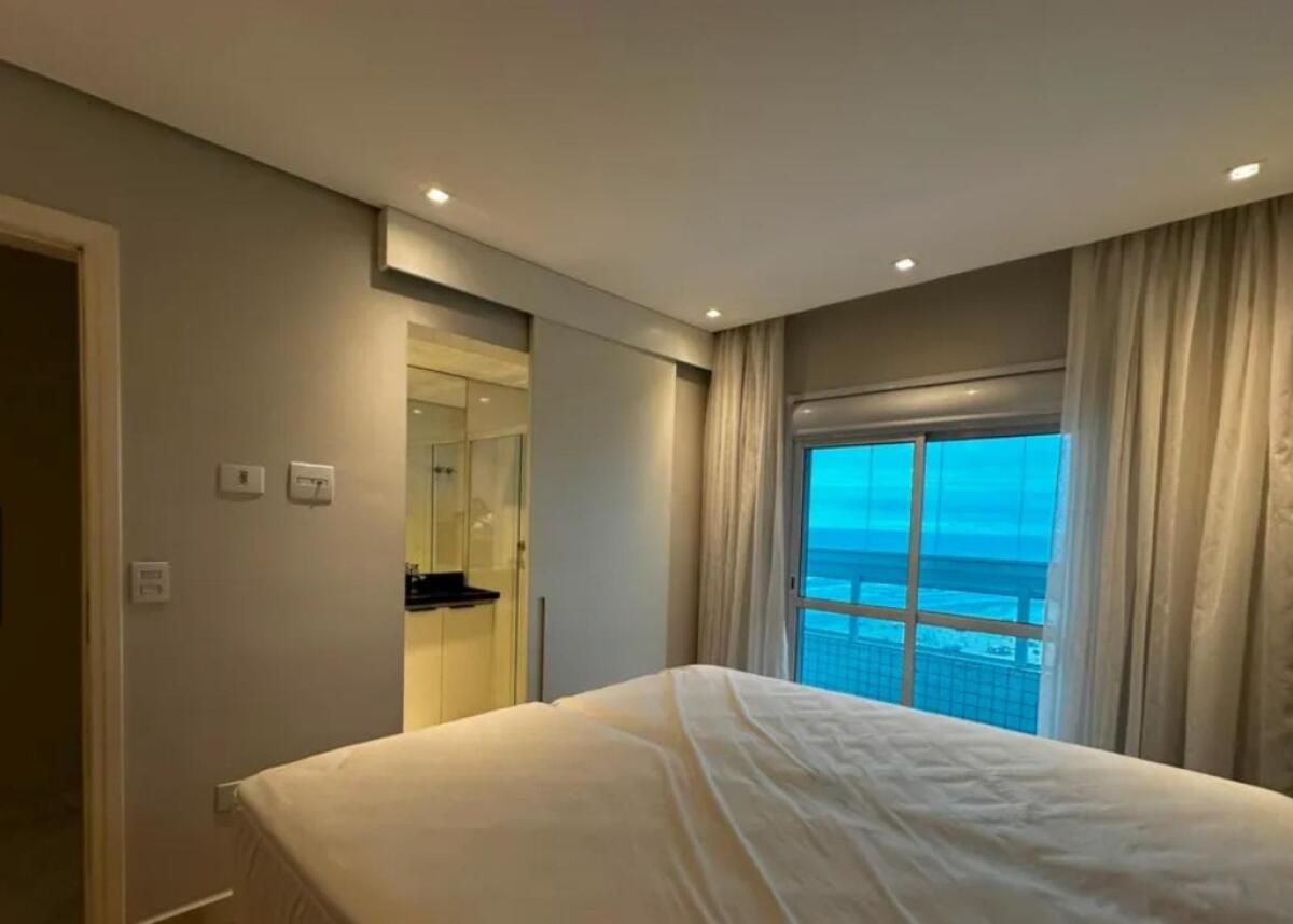 Apartamento com 4 quartos e 144 m² em Vila Tupi, Praia Grande