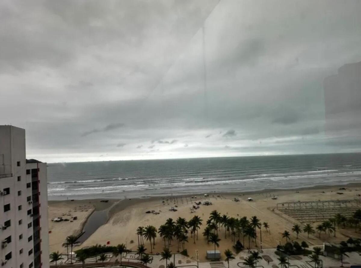 Apartamento com 4 quartos e 144 m² em Vila Tupi, Praia Grande