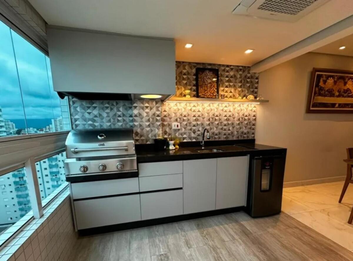 Apartamento com 4 quartos e 144 m² em Vila Tupi, Praia Grande