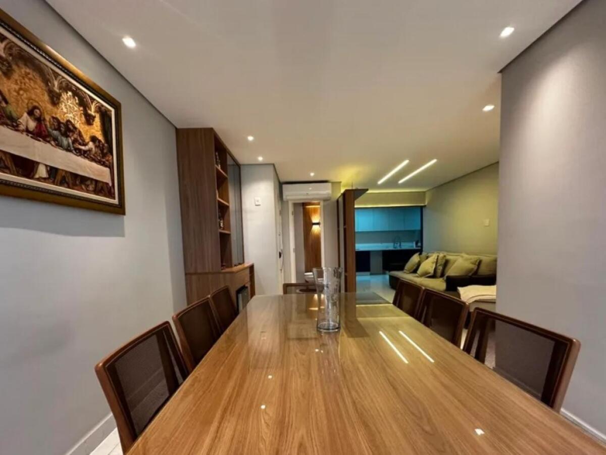 Apartamento com 4 quartos e 144 m² em Vila Tupi, Praia Grande