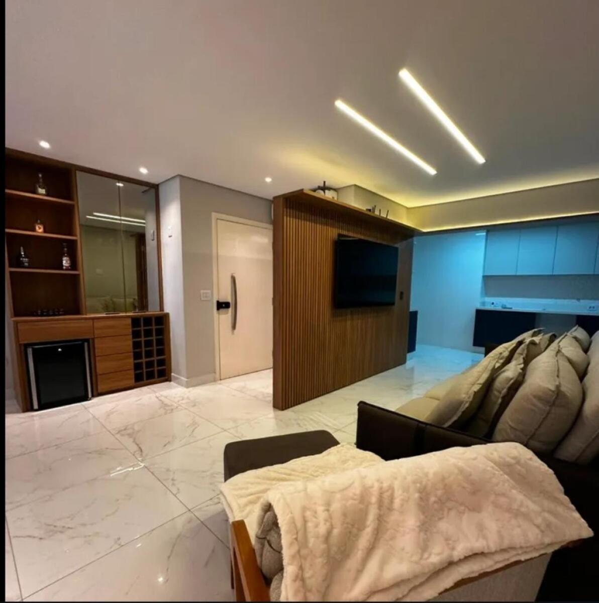 Apartamento com 4 quartos e 144 m² em Vila Tupi, Praia Grande