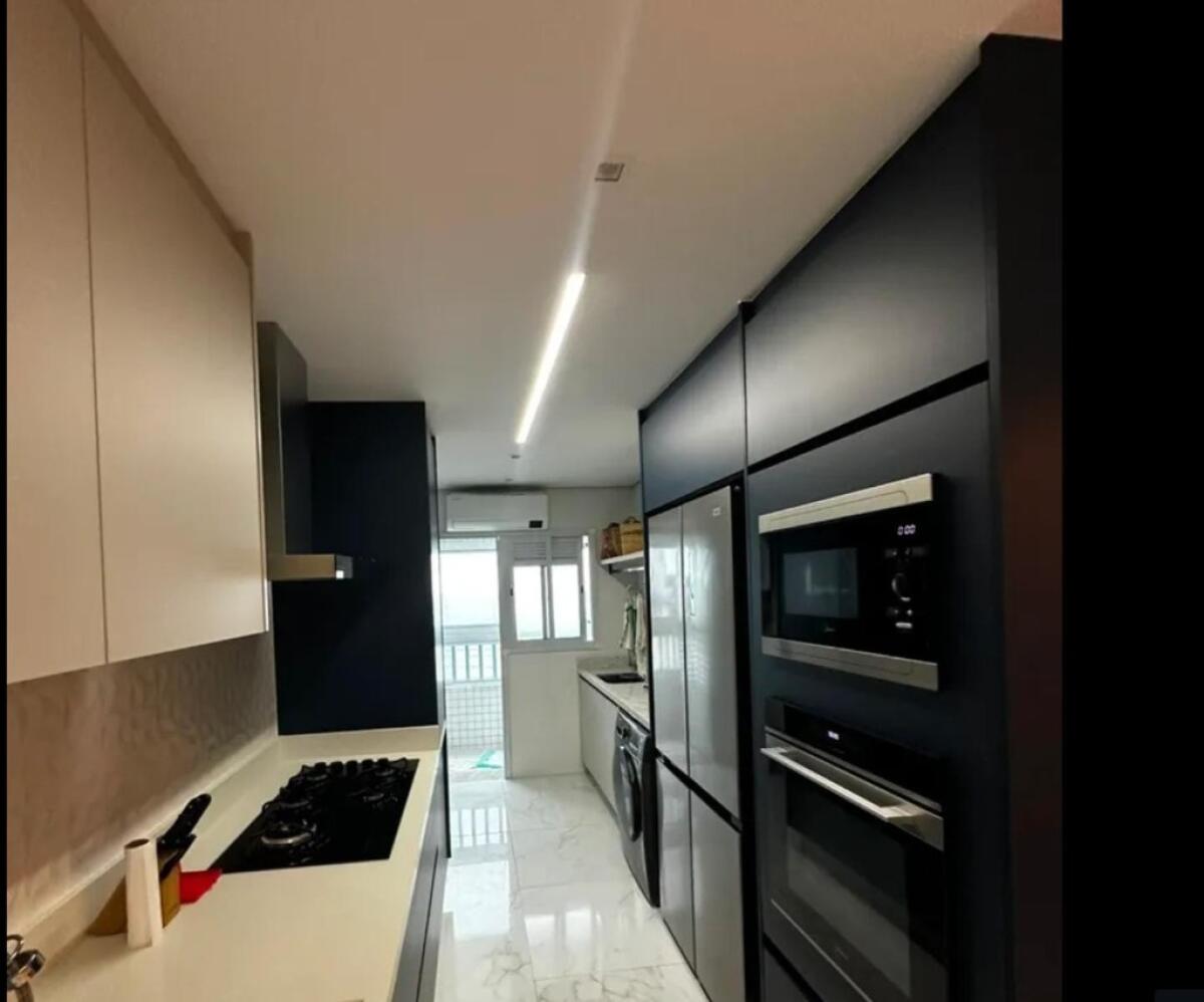 Apartamento com 4 quartos e 144 m² em Vila Tupi, Praia Grande