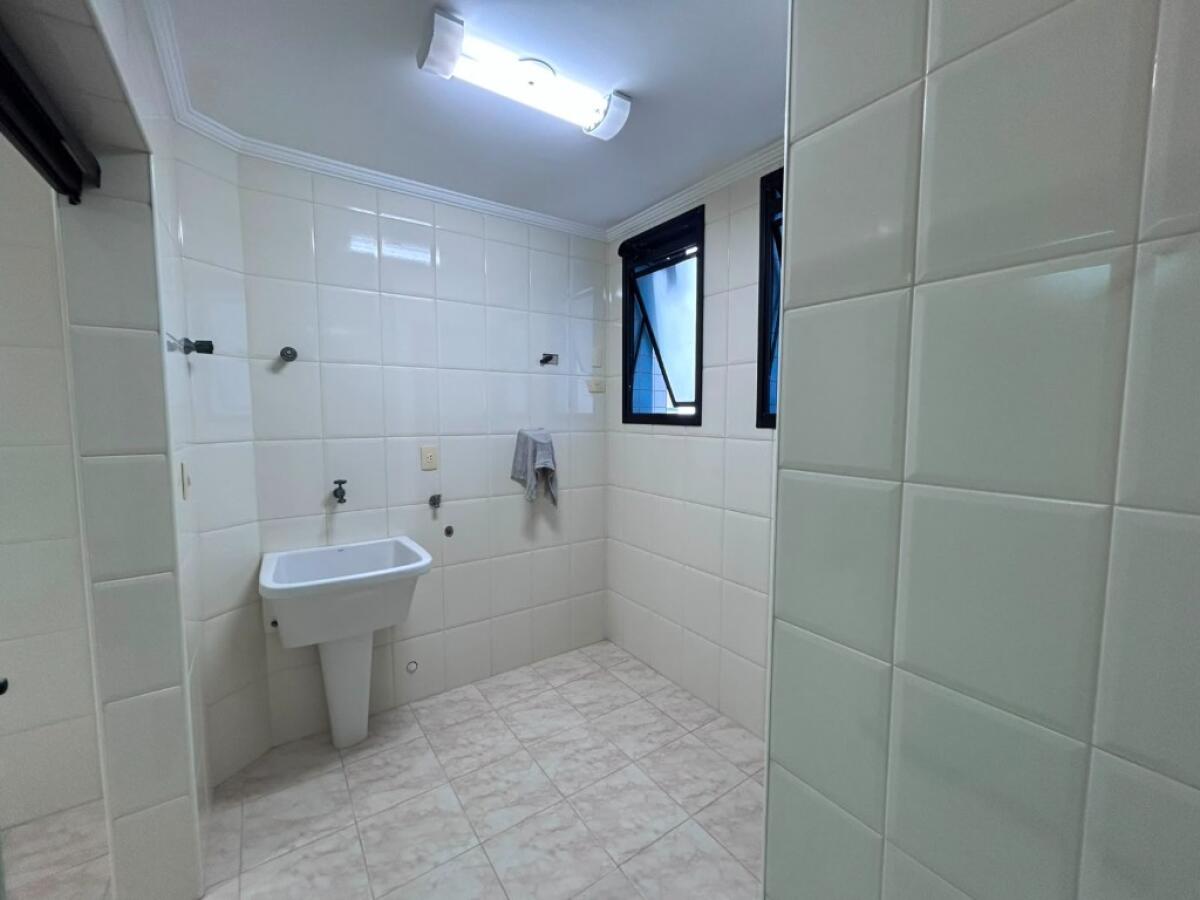 Apartamento com 3 quartos e 110 m² em Vila Tupi, Praia Grande