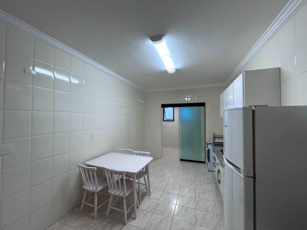 Apartamento com 3 quartos e 110 m² em Vila Tupi, Praia Grande