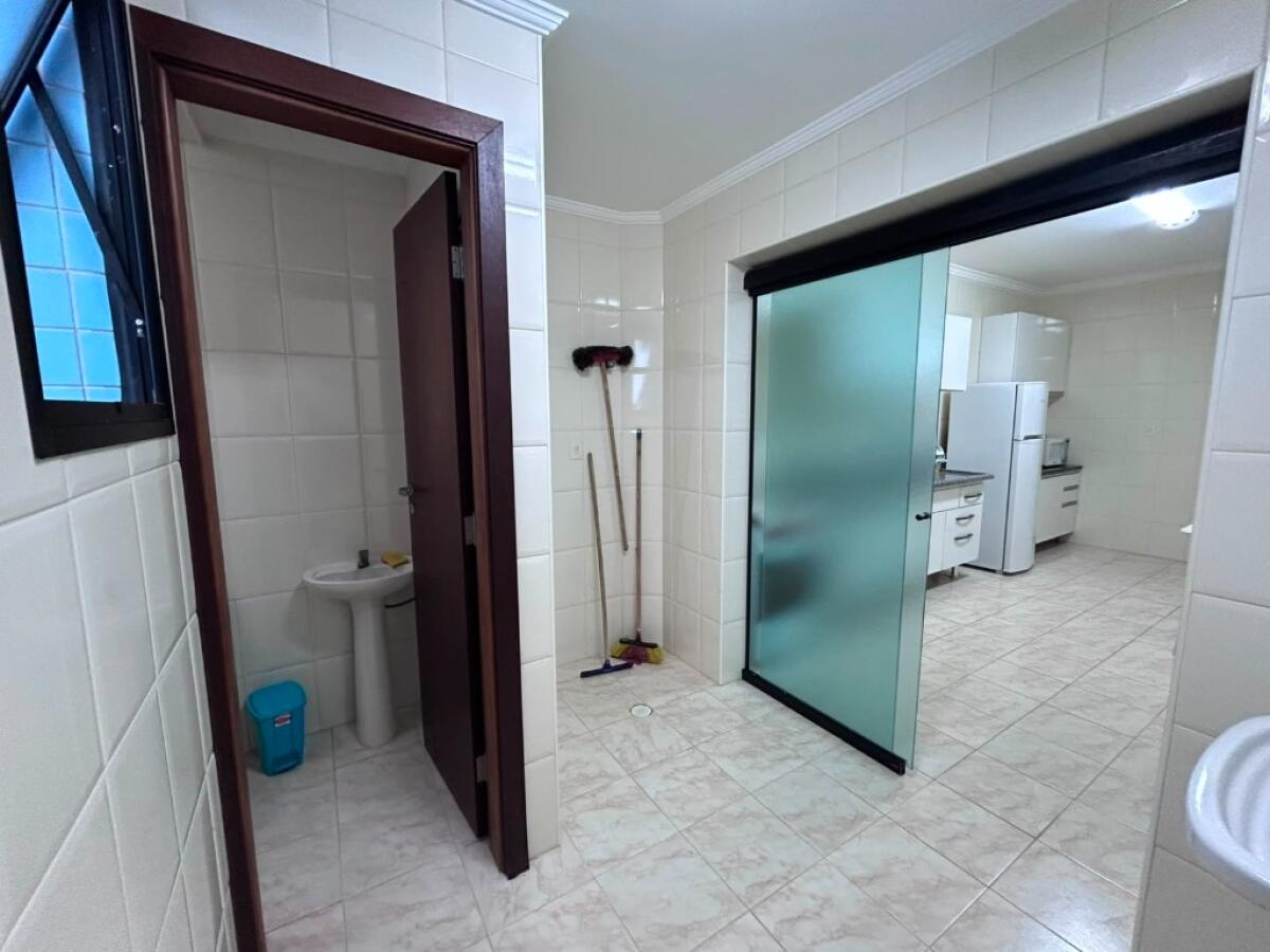 Apartamento com 3 quartos e 110 m² em Vila Tupi, Praia Grande