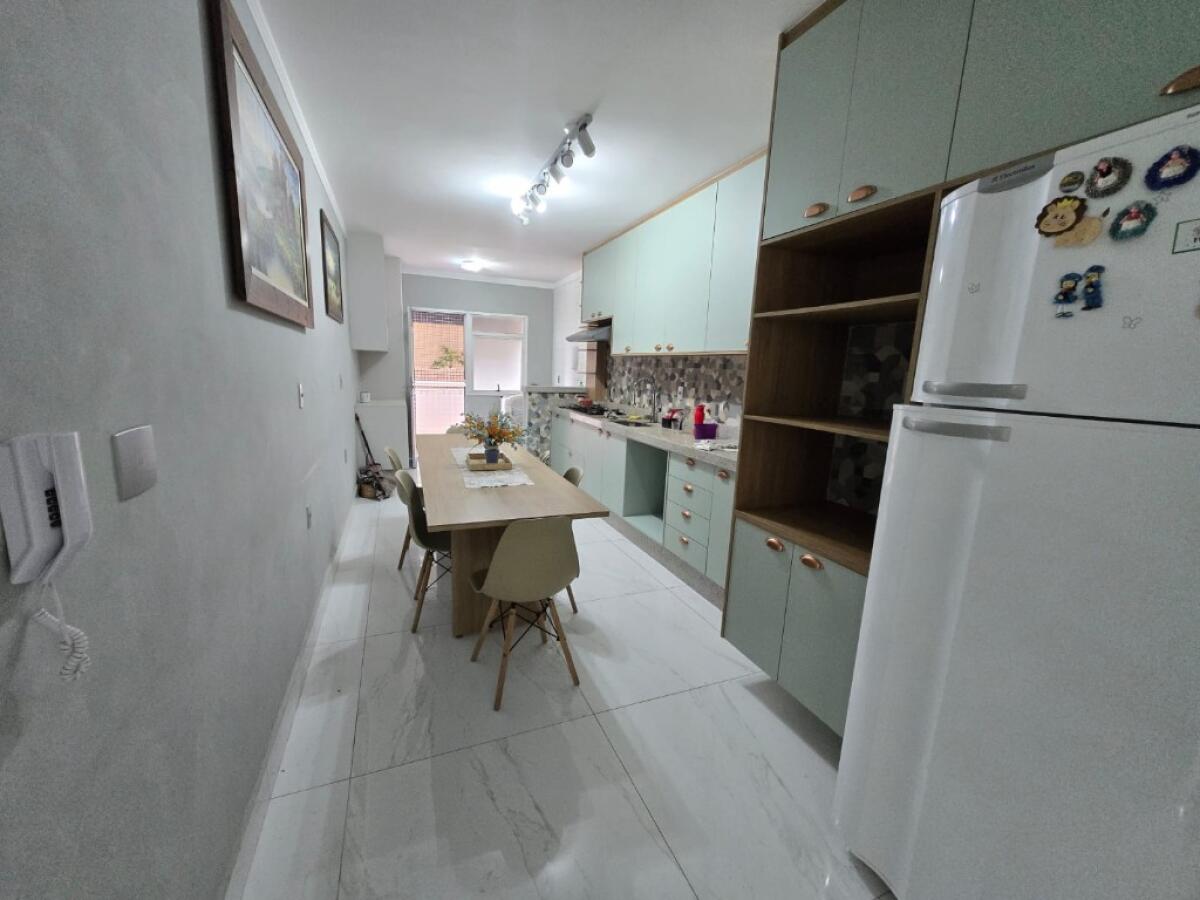 Apartamento com 3 quartos e 98 m² em Vila Tupi, Praia Grande